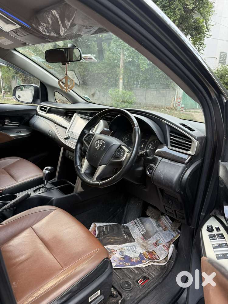 Toyota Innova Crysta 2.8z Automatic, 2018, Diesel