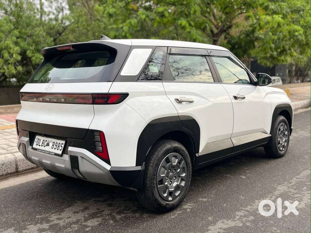 Hyundai Venue 1.5 Crdi At Hx 10, 2025, Petrol