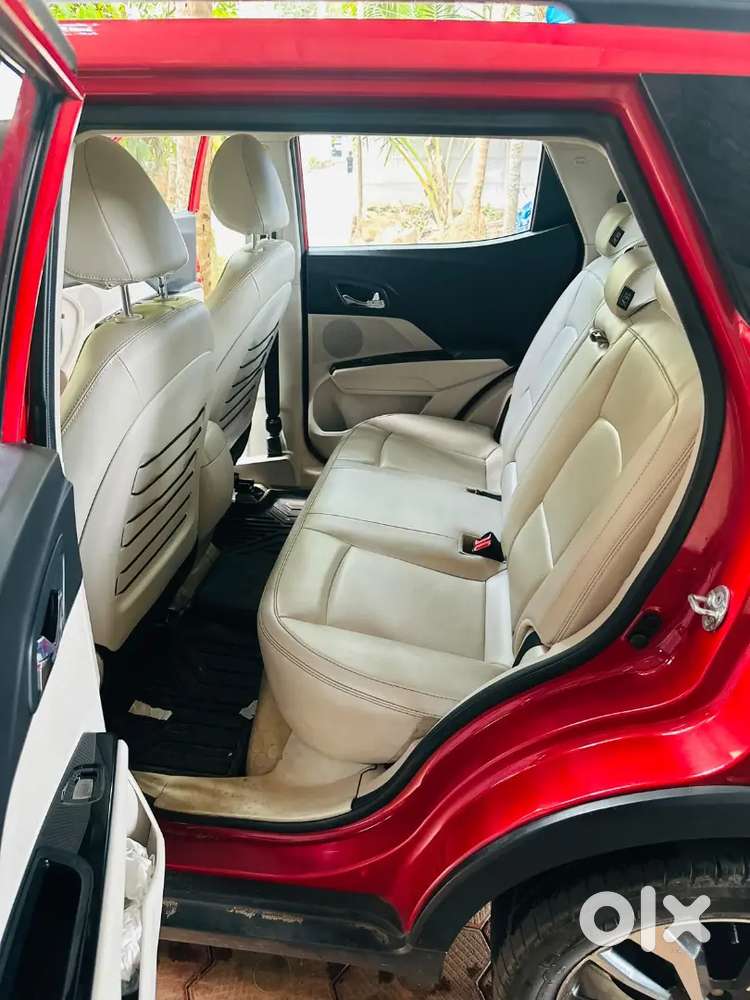 Mahindra Xuv300 2021 Diesel Well Maintained