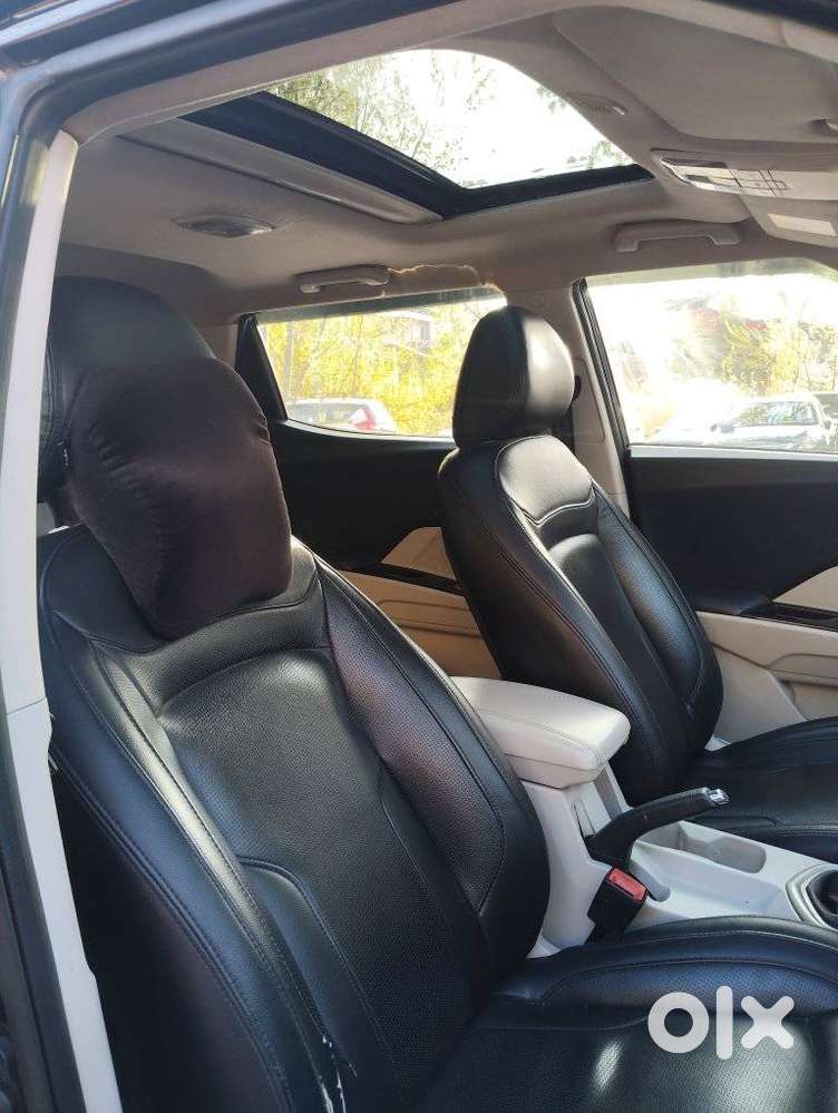 Mahindra Xuv300 W8 Option Diesel, 2022, Diesel