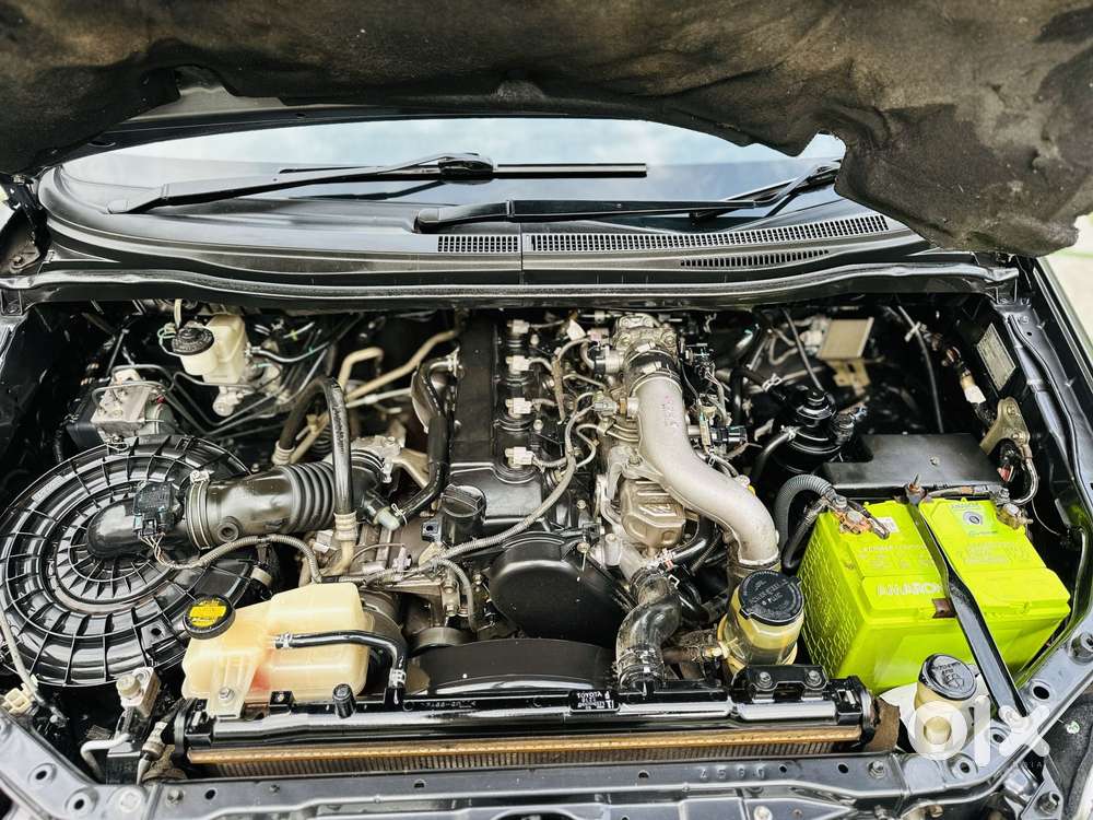 Toyota Innova 2.5 Z Diesel 7 Seater Bs Iv, 2015, Diesel