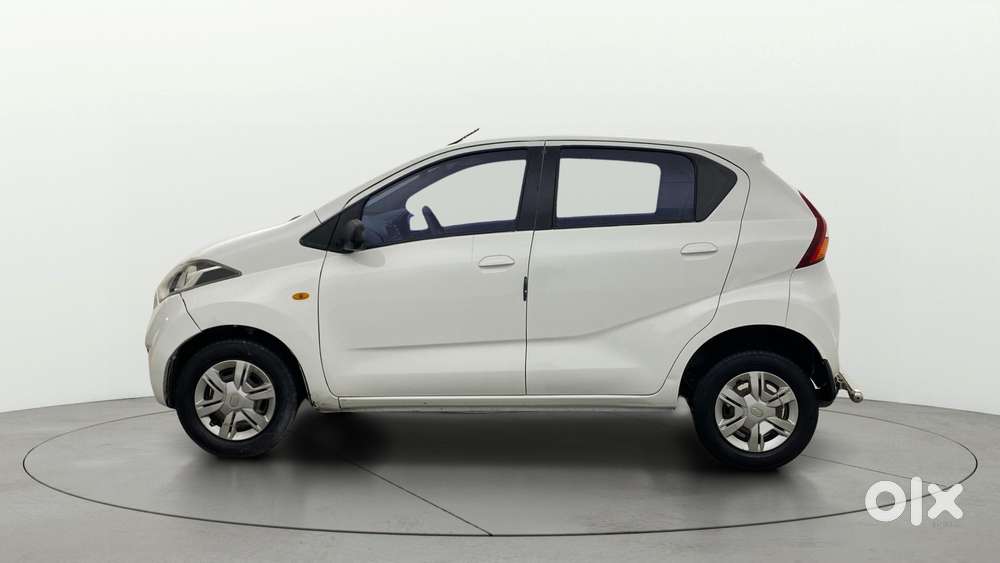 Datsun Redigo T Option, 2016, Petrol