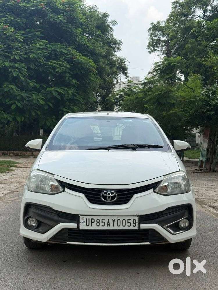 Toyota Platinum Etios 1.5 Vx, 2016, Petrol