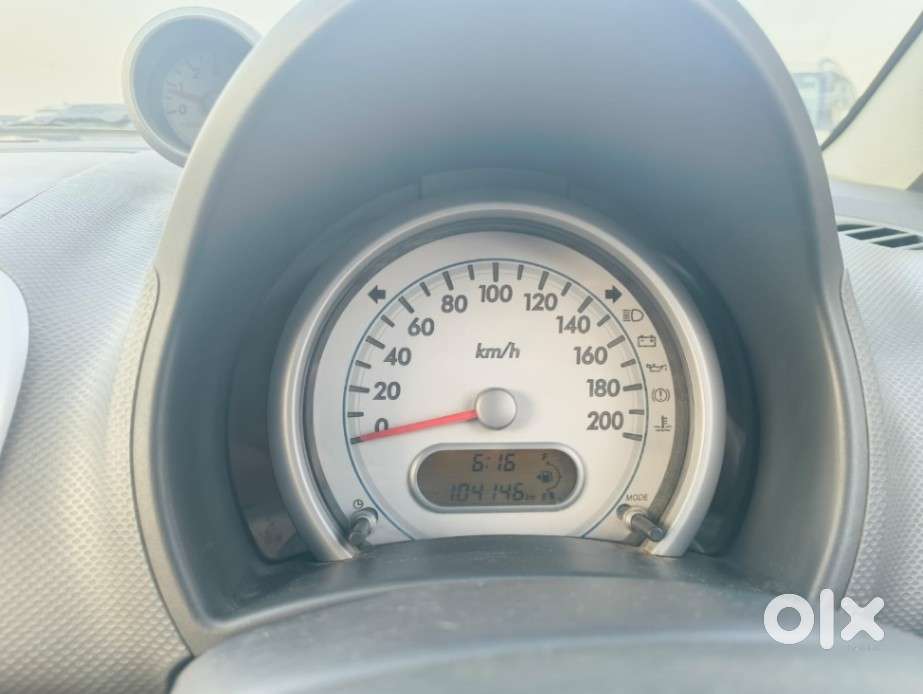 Maruti Suzuki Ritz Vxi, 2012, Petrol