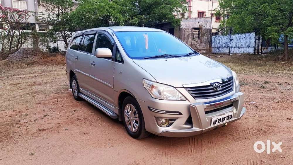 Toyota Innova, 2013