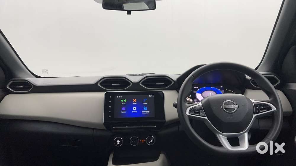 Nissan Magnite 1.0 Xv, 2022, Petrol
