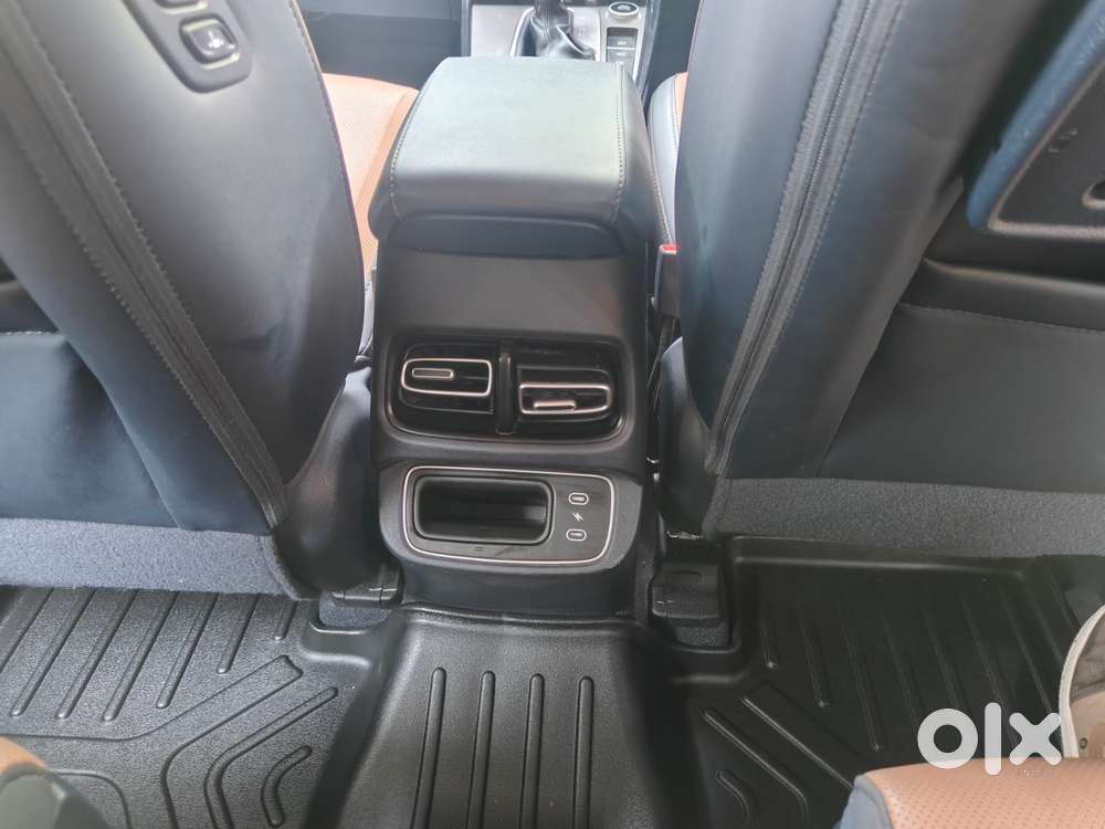 Hyundai Alcazar Signature 1.5 Petrol Dct 6str, 2024, Petrol