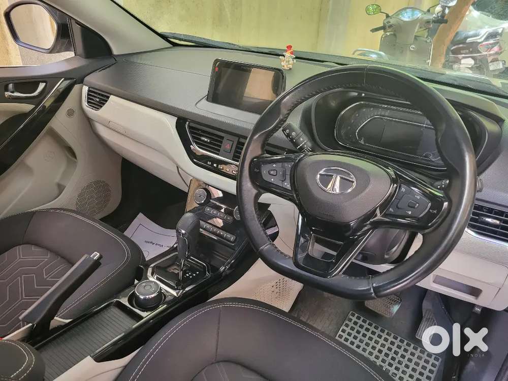 Nexon Petrol Amt With Sunroof 2022 Modle