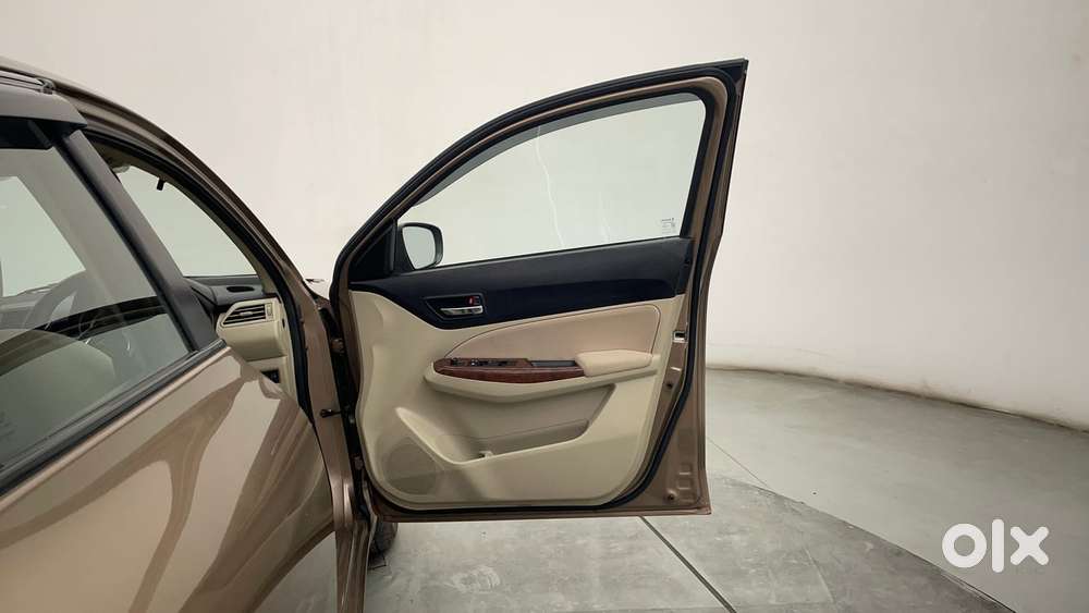 Maruti Suzuki Dzire 1.2 Vxi Amt, 2018, Petrol