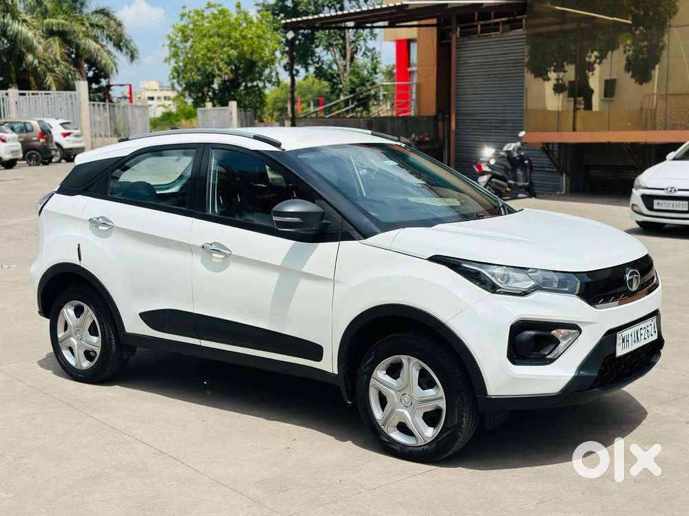 Tata Nexon 1.2 Revotron Xm (s), 2022, Cng & Hybrids