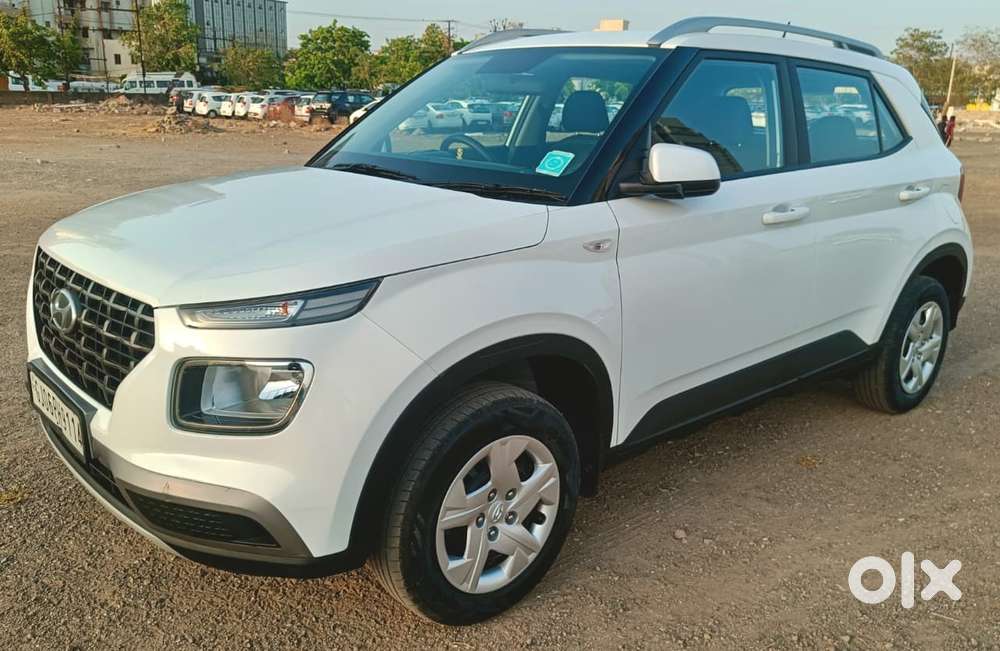 Hyundai Venue S Plus Mt 1.2 Kappa, 2022, Petrol