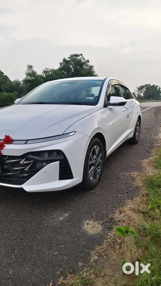 Hyundai Verna 1.5 Petrol Mt 2025