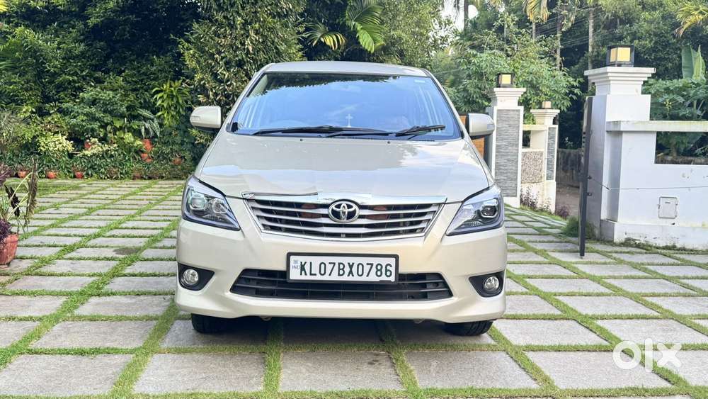 Toyota Innova 2.5 V 7 Str, 2013, Diesel