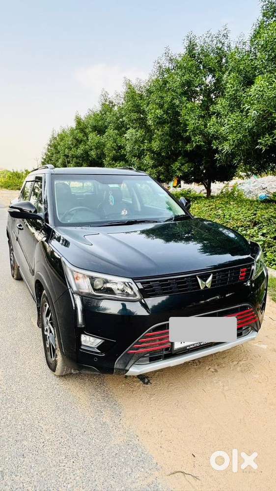 Mahindra Xuv300 Turbosport 2023 Petrol Well Maintained