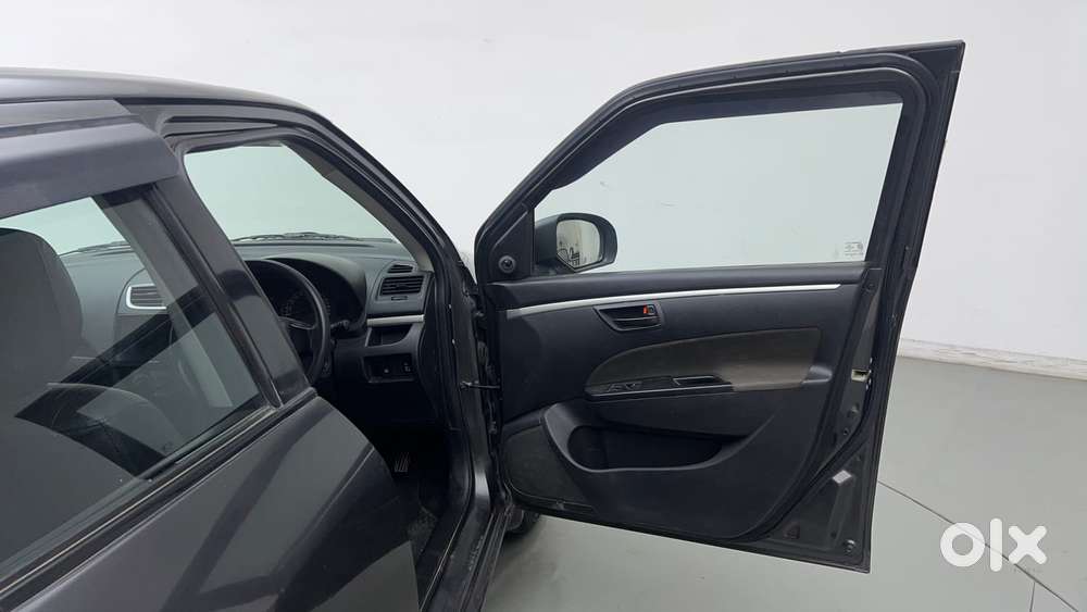 Maruti Suzuki Swift 1.2 Lxi (o), 2017, Petrol