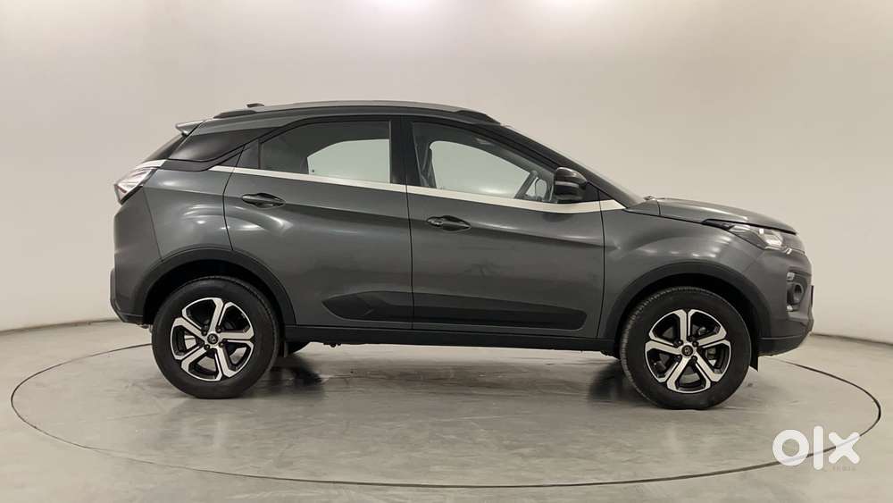 Tata Nexon 1.2 Revotron Xza Plus, 2022, Petrol