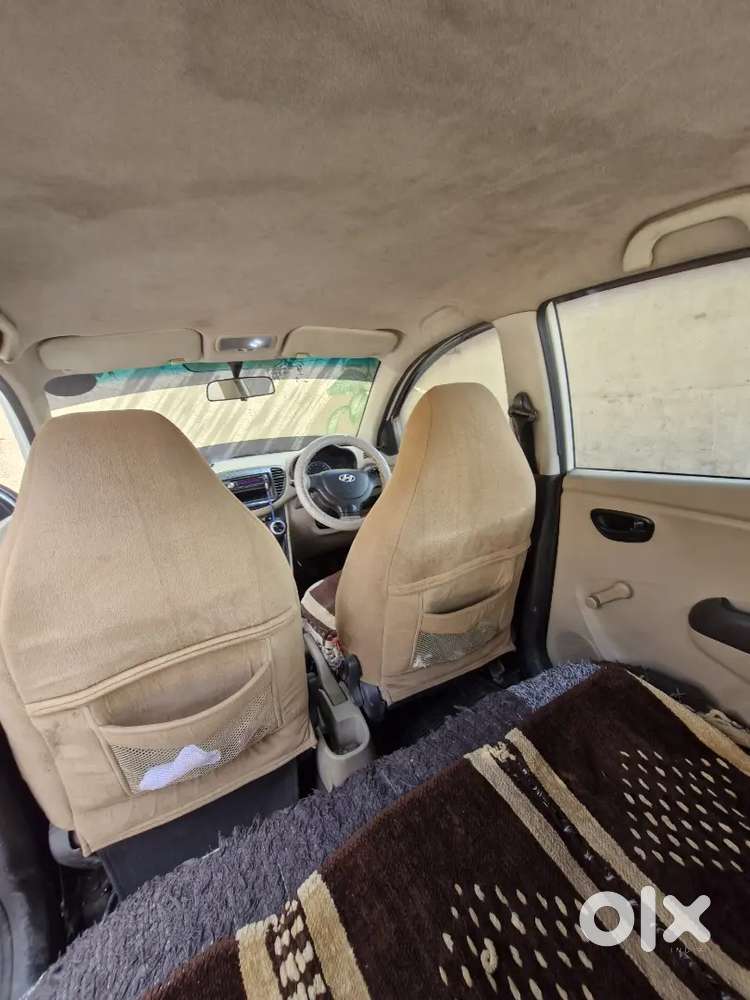 Hyundai I10 2010 Cng & Petrol 180000 Km Driven