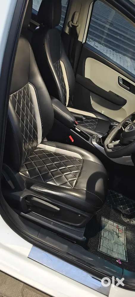 Tata Altroz Xz Petrol New Condition