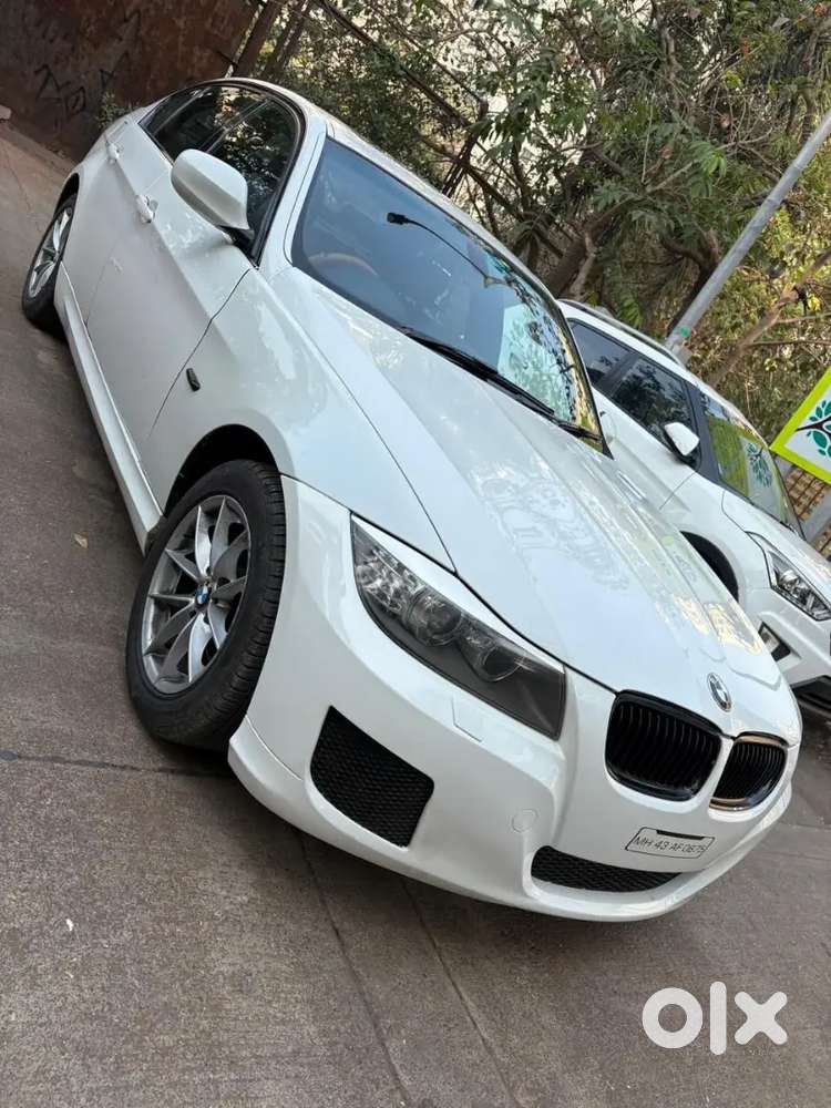 Bmw 320i 2010  White Beast
