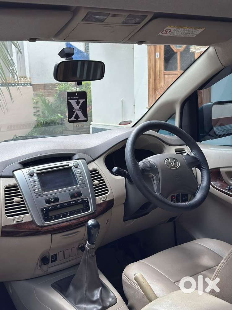 Toyota Innova 2012 Diesel Well Maintained