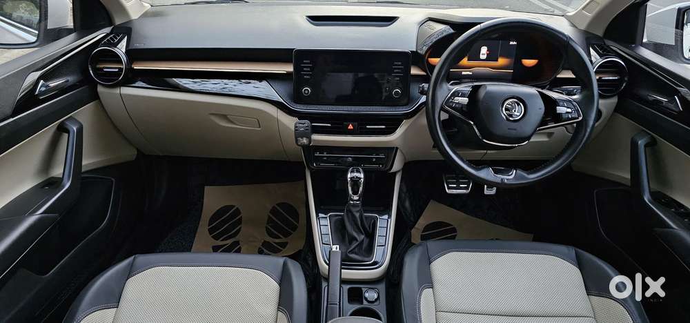 Skoda Slavia Style 1.0l Tsi At, 2022, Petrol