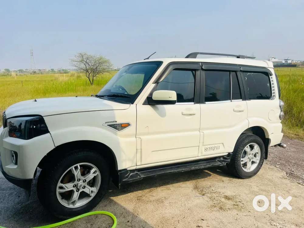 Mahindra Scorpio 2015