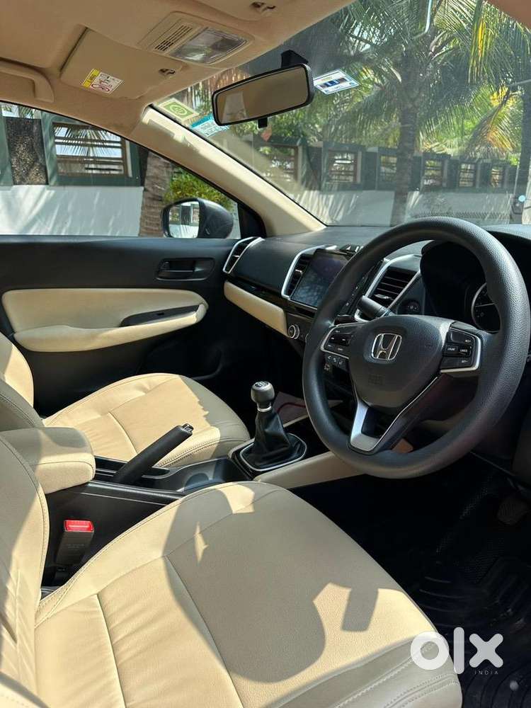 Honda City 5th Gen V Mt I-vtec  2022 Model  Feb 2023 Reg  Low Km