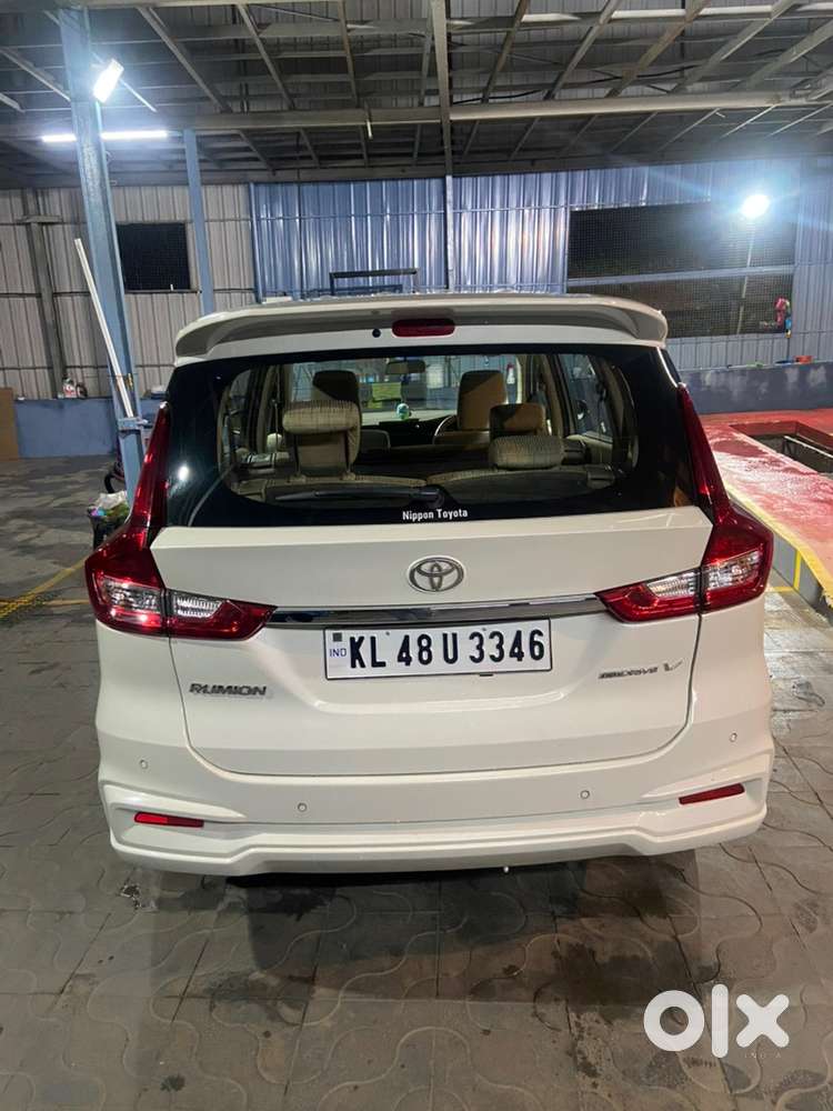 Toyota Rumion V Petrol 2025