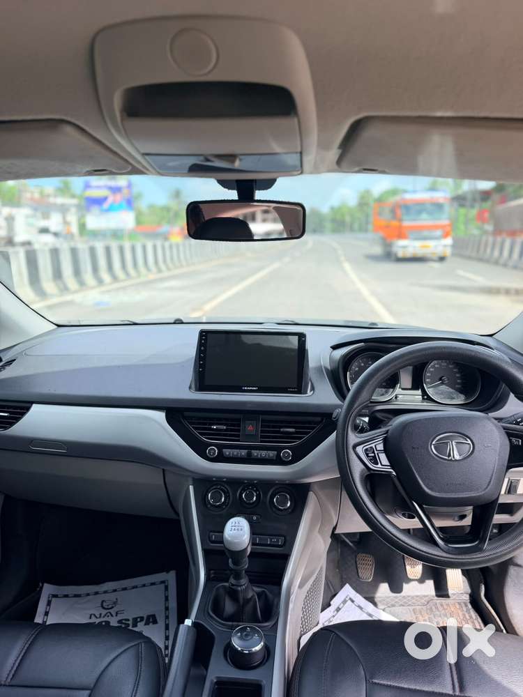 Tata Nexon 1.2 Revotron Xm (s), 2019, Petrol