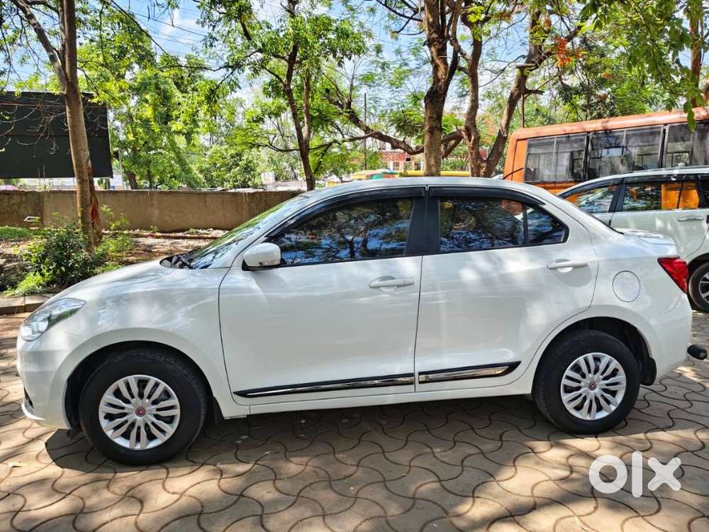 Maruti Suzuki Dzire 1.2 Vxi, 2023, Petrol