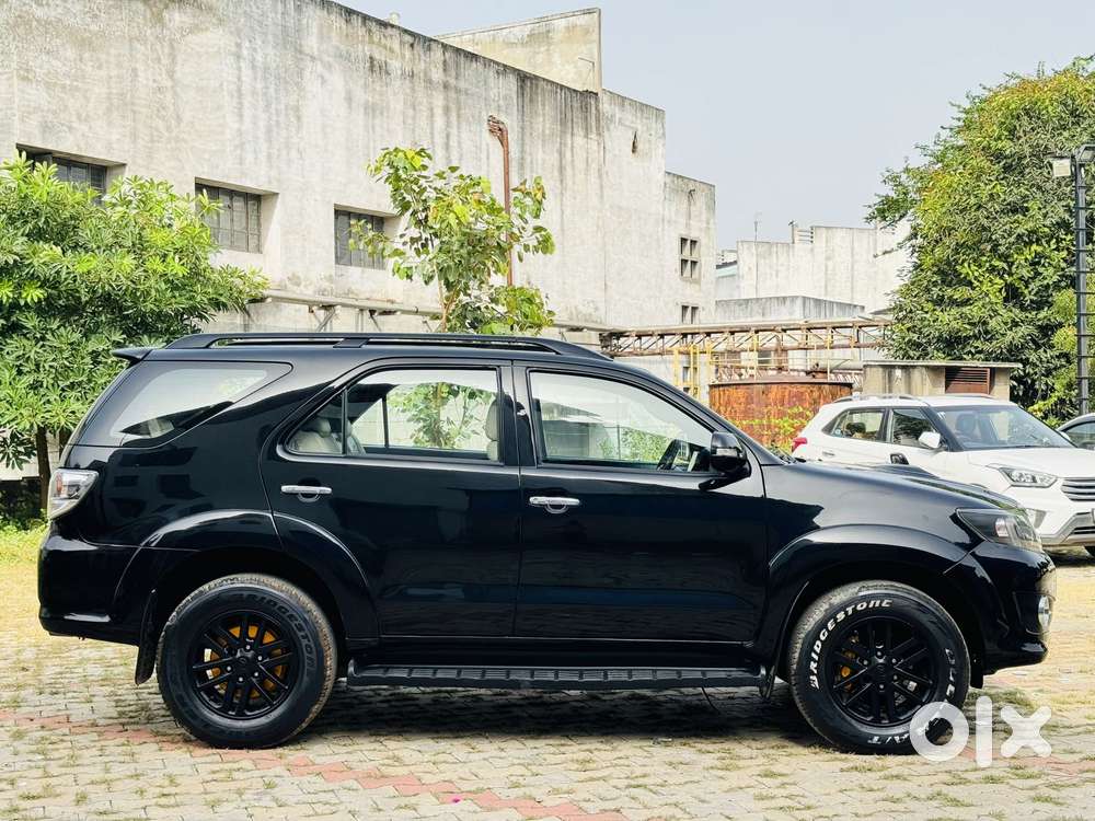 Toyota Fortuner 2011-2016 4x2 Manual, 2013, Diesel