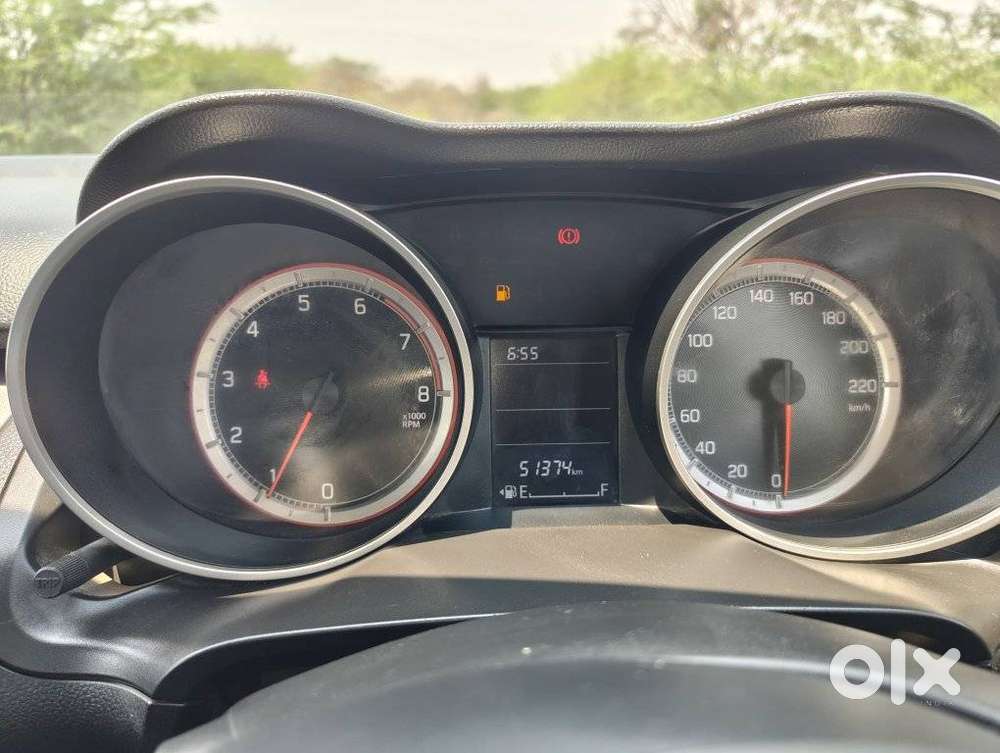 Maruti Suzuki Swift 1.2 Vxi Glory Edition, 2023