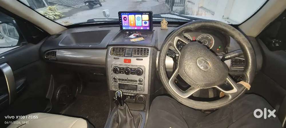 Safari Strome Showroom Condition