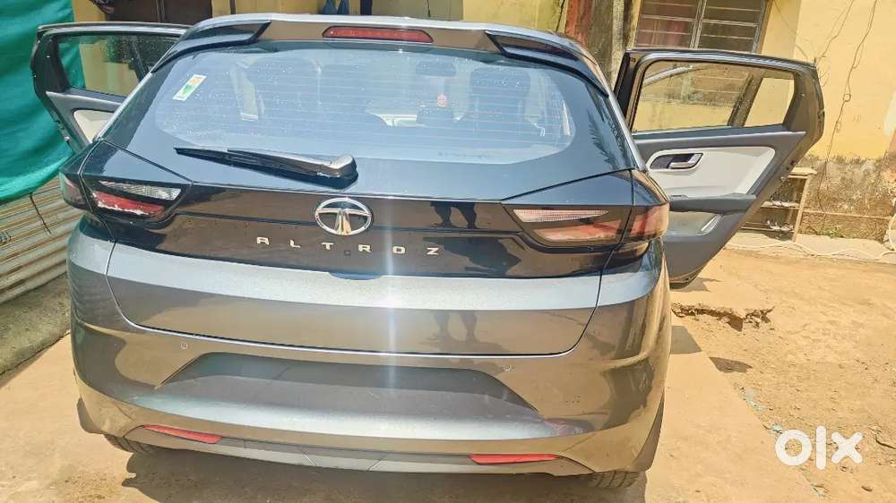 Tata Altroz 2021 Petrol 10500 Less Km  Driven