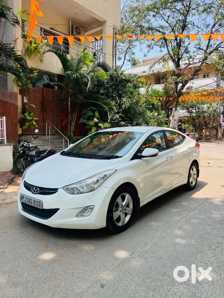 Hyundai Elantra 2013