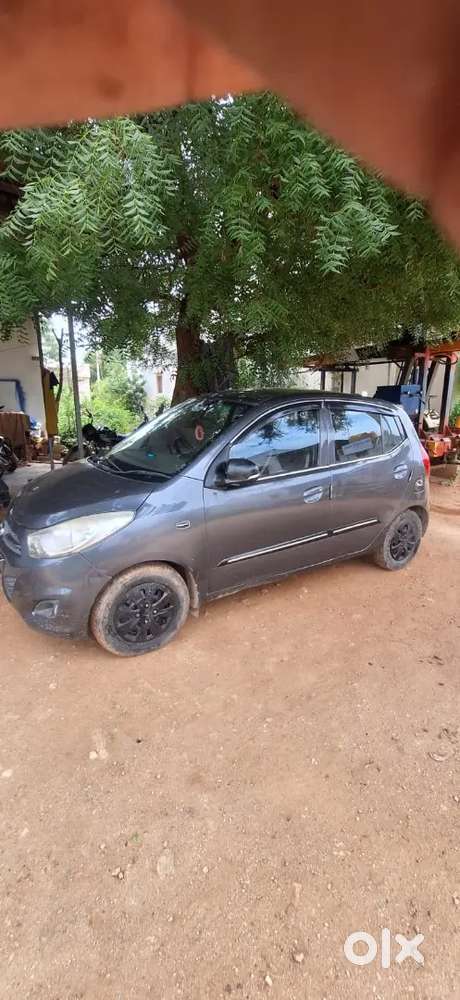 Hyundai I10 Sportz 2011 Model