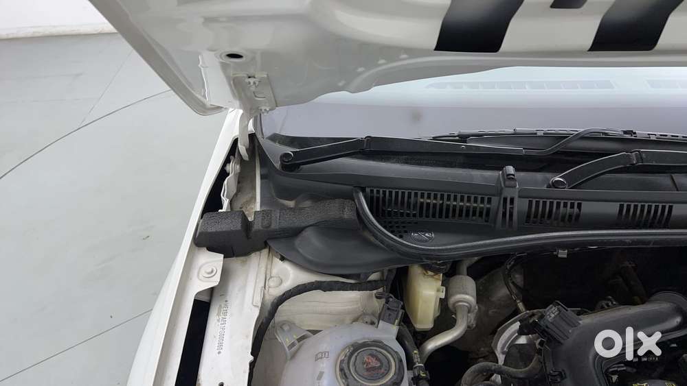 Skoda Slavia Ambition 1.0l Tsi At, 2023, Petrol
