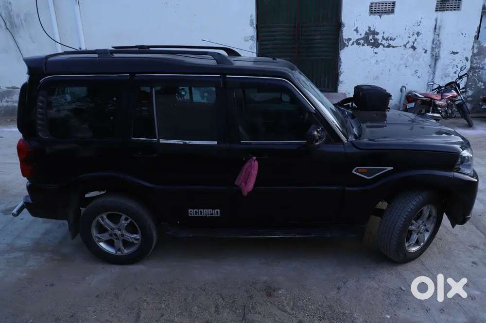 Mahindra Scorpio 2015