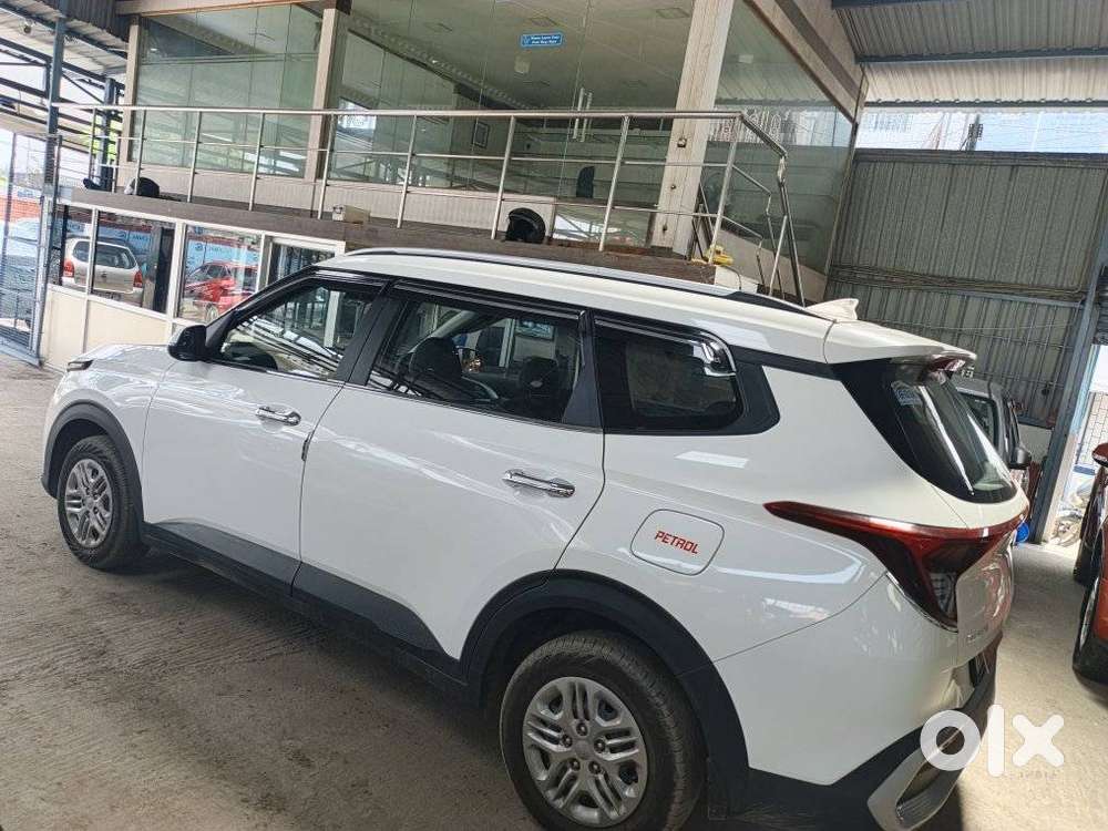 Kia Carens 1.5 Prestige 7 Str, 2024, Petrol