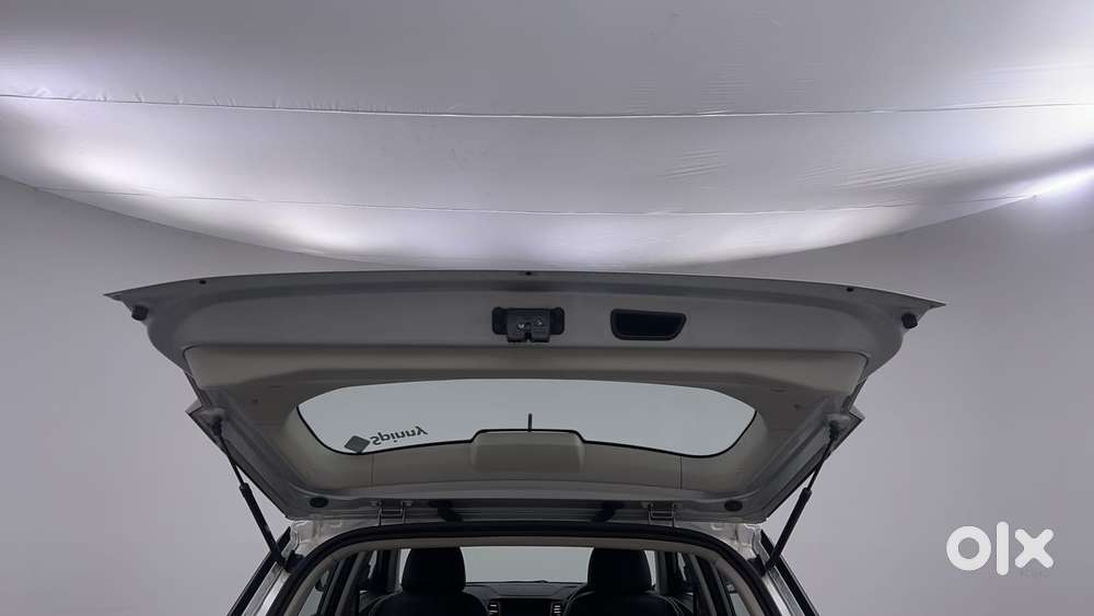 Mahindra Xuv300 W6, 2023, Petrol