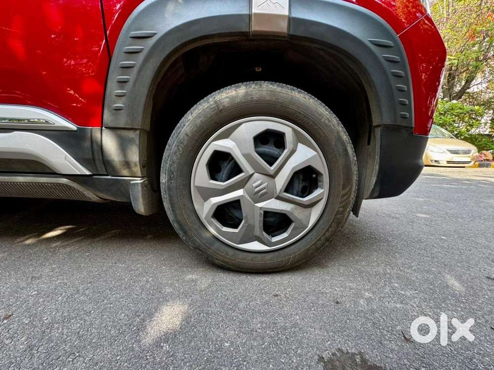  2024 Maruti Suzuki Brezza Lxi 1.5 Petrol Mt