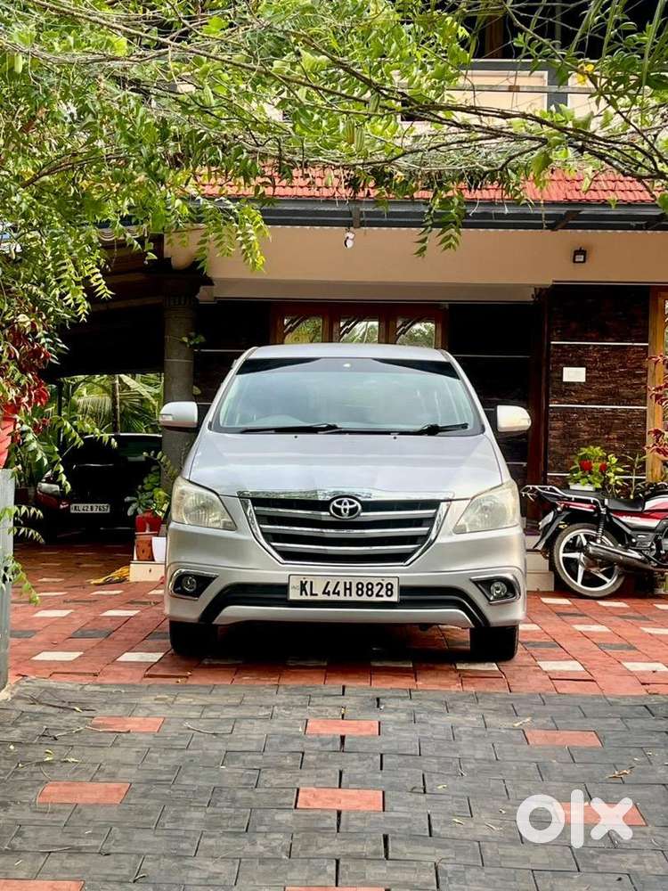 Toyota Innova 2013 Vx Diesel 140000 Km Driven