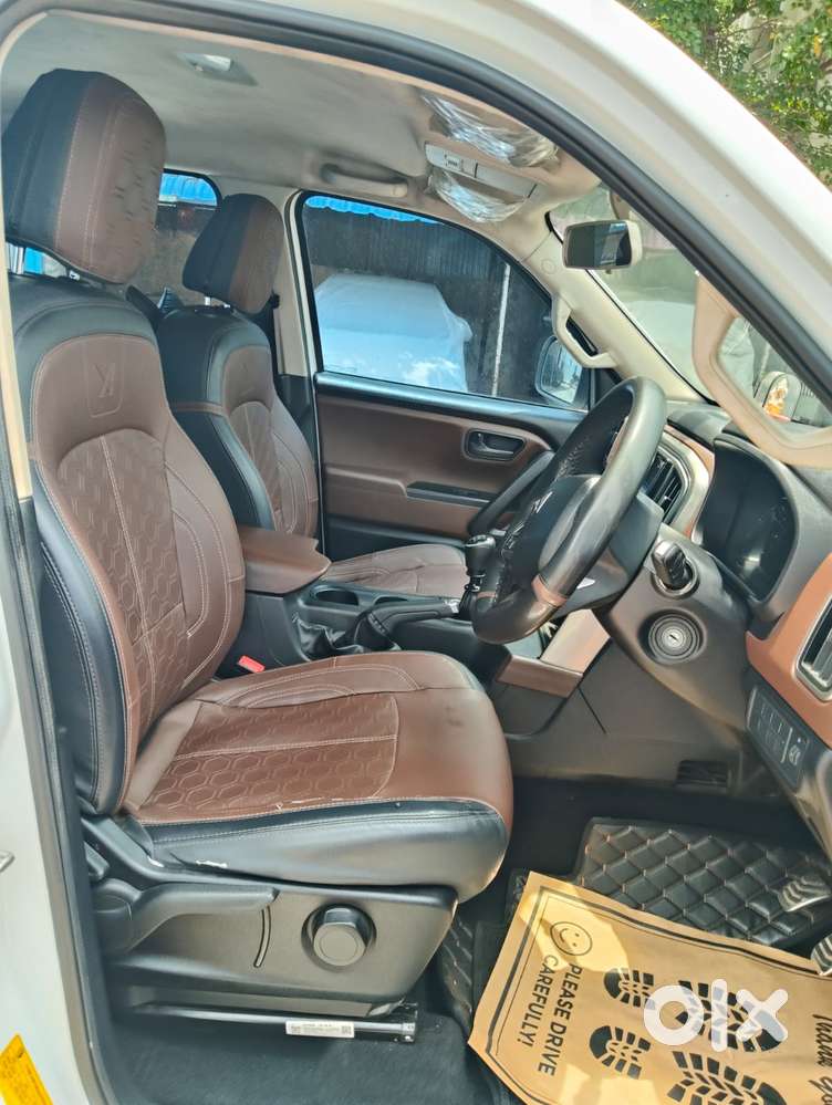 Mahindra Scorpio N Z4 Petrol Mt 7 Str, 2023, Petrol