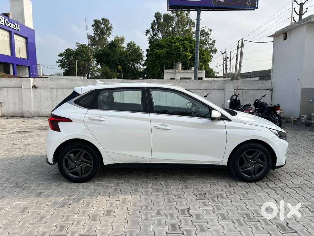 Hyundai I20 Sportz 1.2 Vtvt, 2023, Petrol