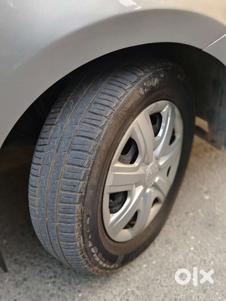 Skoda Rapid 1.6 Mpi At Ambition Plus, 2013, Petrol