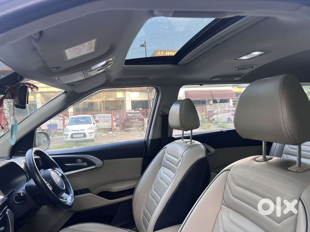Kia Carens 1.5 Luxury Plus Turbo 6 Str, 2022, Diesel