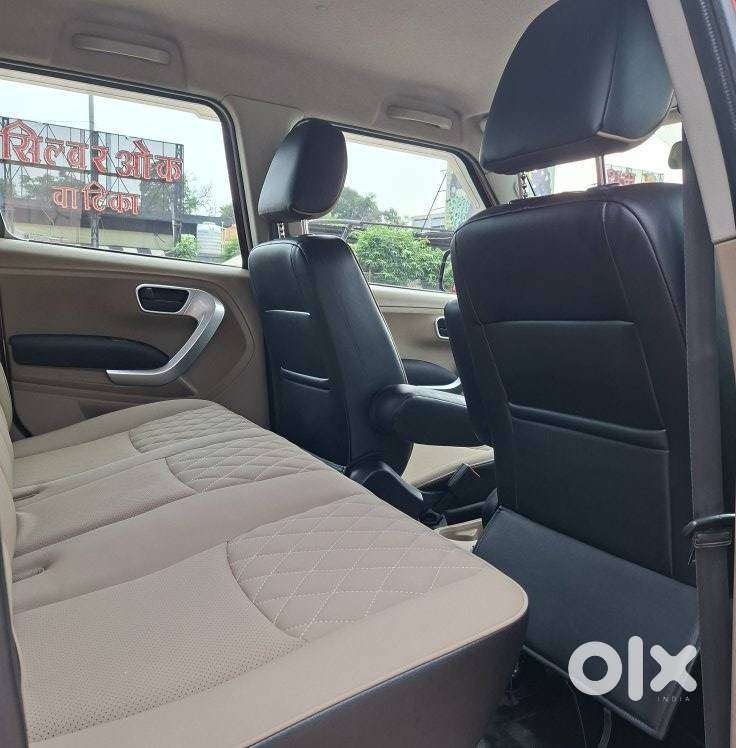 Mahindra Tuv 300 T10, 2018, Diesel
