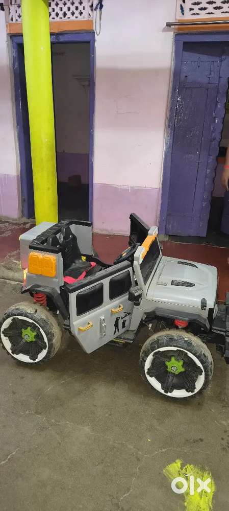 Mahindra Thar Roxx 2025