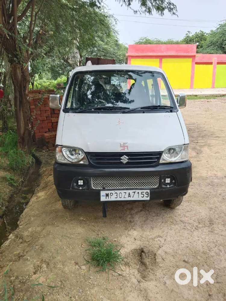 2nd Owner Maruti Eeco 2023 Hybrid