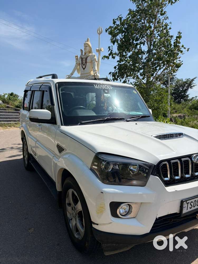 Mahindra Scorpio 2020 Diesel Manual